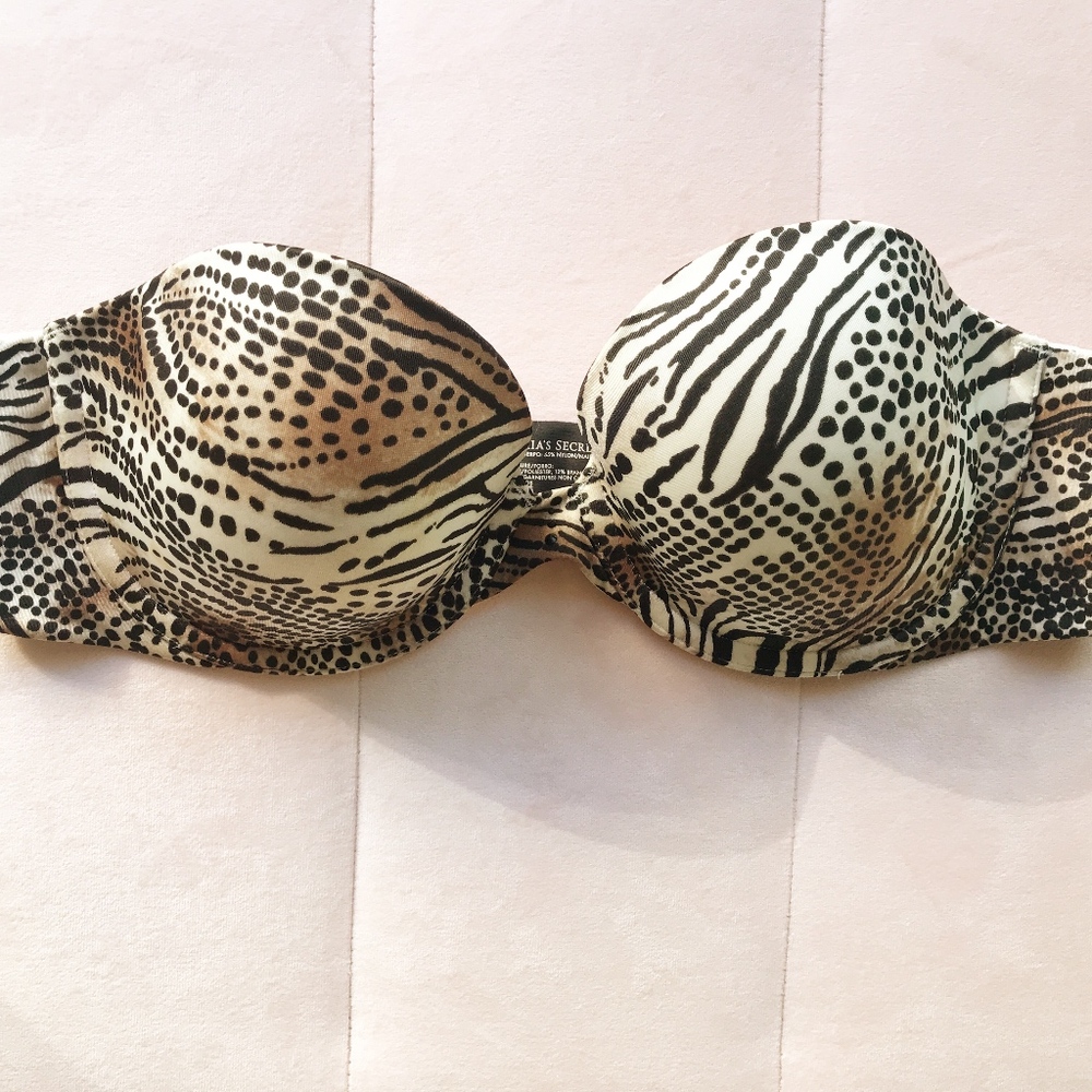 ✨SALE Victoria's Secret Bio Fit Strapless Bra